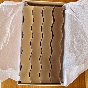 Wix Studio x Pantone Design By Day - Unwind By Night 4 Wavy candles . New in Box